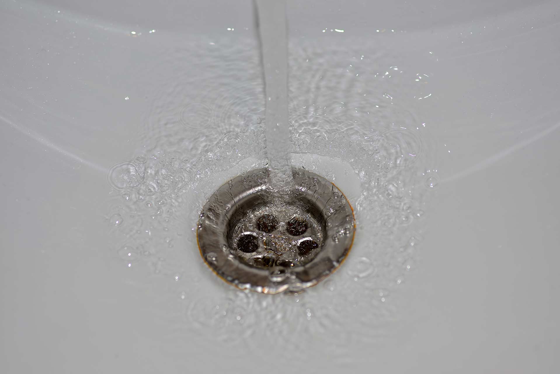 A2B Drains provides services to unblock blocked sinks and drains for properties in Portsea Island.